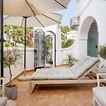 Rabat 2 Oasis Nerja